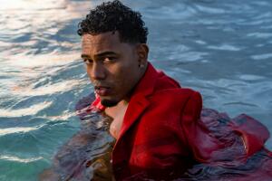 Myke Towers actuará en los Latin AMAs 2023