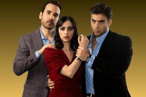 Protagonistas de la micronovela Casada con Mi Peor Error