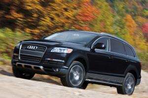 Audi-Q7-2008-1600-01.jpg