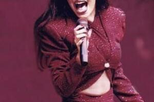 Fotos que seguro no recuerdas de Selena o quizá ni conocías