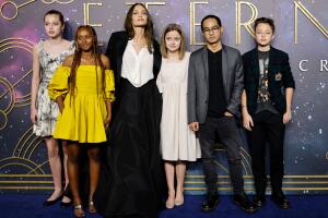 Angelina Jolie y sus hijos