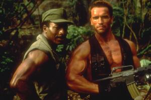 Arnold Schwarzenegger y Carl Weathers en Predator (1988) Grosby.jpg