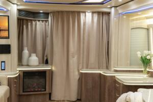 Justin Biebers' new touring motor home.