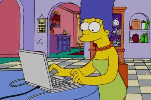 marge-simpson-computadora.jpg