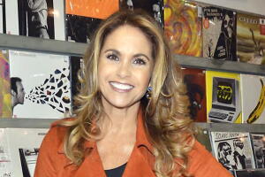 lucero.jpg