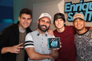 CNCO presenta 'Primera Cita' en el Show de Enrique Santos