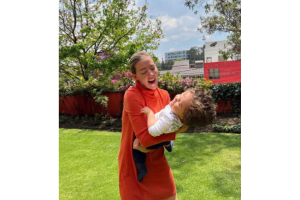 fernanda-castillo-hijo-liam.png