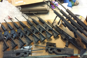 Armas compradas por Robert Cummins