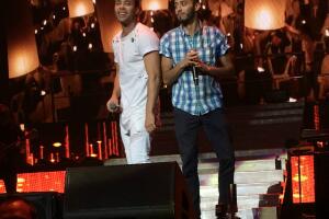 Diego Guirado sube a cantar con Prince Royce