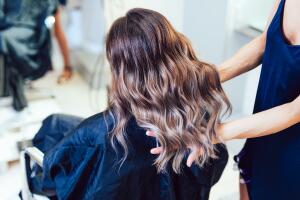 efecto-balayage-cabello-cambio-look.jpg