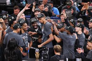 APTOPIX Spurs Thunder Basketball