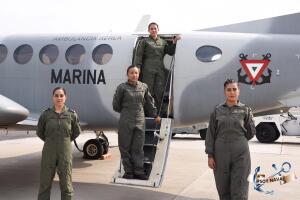 tripulación mujeres.jpg