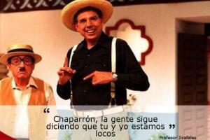 Exalumnos del 'profesor Jirafales' le riden homenaje