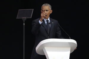 Obama dio su discurso en Johanesburgo, Sudáfrica, para conmemorar los 100 años del nacimiento de Nelson Mandela.