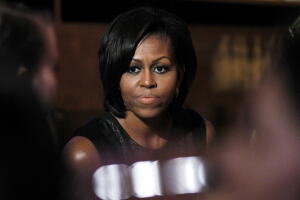 Michelle Obama respaldó implícitamente el mensaje de Laura Bush de que la política de separación de familias en la frontera es "inmoral".
