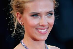 Scarlett-Johansson1_1.jpg