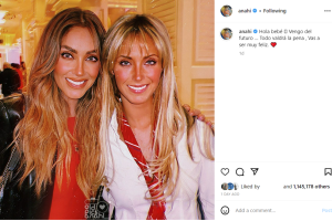 Anahí compartió una foto con ella del pasado