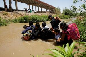 Migrantes en el Río Grande