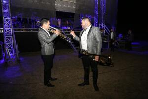 Backstage con El Recodo