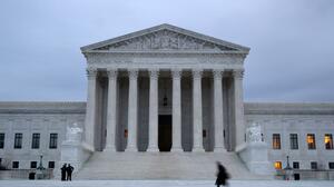 Corte avala deportación de migrantes con delitos menores