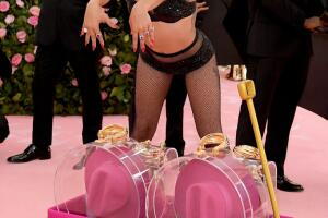 lady-gaga-met-gala-1.jpg