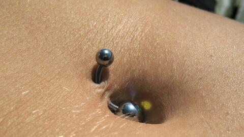 Como Saber Si Tu Piercing Del Ombligo Sano Completamente Entretenimiento Cultura Pop Univision Como Saber Si Tu Piercing Del Ombligo Sano Completamente Entretenimiento Cultura Pop Univision