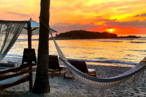 playa-cama-paraguaya-atardecer.png
