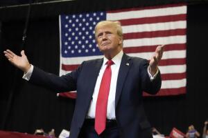 Varios medios reportaron haber recibido documentos, aparentemente auténticos, de la campaña de Trump.