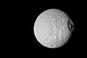 Mimas, luna de saturno