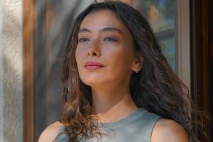 la-hija-del-embajador-personjes-nare (1).jpg