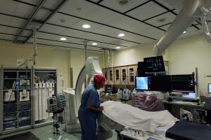 U.S. Hospitals Expand Specialty Care Centers