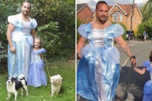 David Eatock junto a su hija vestidos de Cenicienta