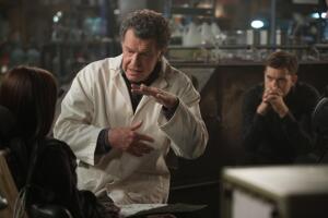 FRINGE_410_4.jpg