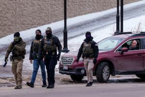 Conoce los límites legales que enfrentan los agentes de ICE tras el tiroteo en una protesta de Minneapolis.