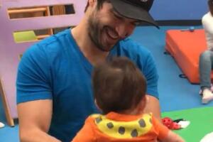 papas famosos con hijos
