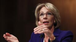 Betsy DeVos cancela las regulaciones de Obama sobre cómo las escuelas deben manejar el abuso sexual 