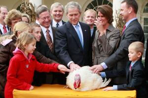 Bush perdona pavo 2008