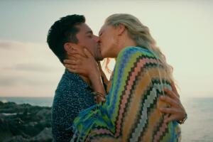 Mamma mia here we go again beso.jpg