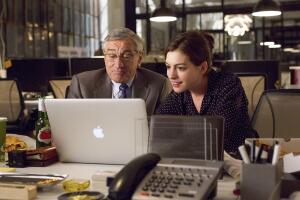 pasante de moda-robert-de-niro-anne-hathaway.jpg