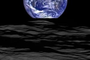 Espectaculares imágenes de la Tierra vistas desde la Luna 