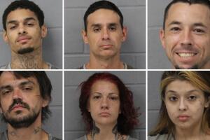 Austin robo de correo fraude de identidad APD arrestos llaves postales drogas armas