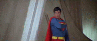 Superman atrapando con esperanza