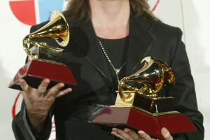 Juanes en los Latin GRAMMY 2005