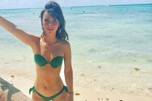 Natalia Tellez en bikini