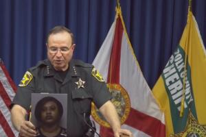 arrestos mujer matar hijo condado polk orlando
