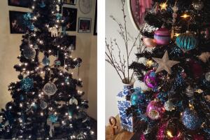 Árbol de Navidad negro con adornos azules y lilas