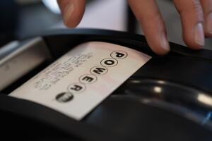 Powerball deja tres ganadores de $50,000 en Nueva York; mira dónde se vendieron los boletos.
