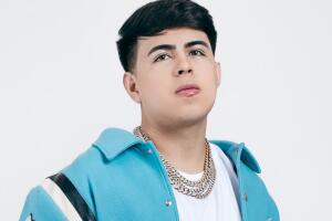 Oscar Maydon cantará con Becky G en los Latin AMAs 2024