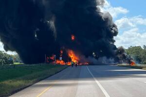 dos heridos choque pipa combustible giddings condado lee texas