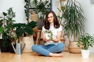 mujer_plantas.jpg